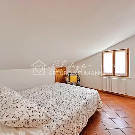 239 - Comoda Mansarda In Centro A Sirolo, Con Vista Mare - Posto Auto E Aria Condizionata Inclusi - White Club Omaggio Dal Lun Al Ven Fino Al 02-08 Διαμέρισμα