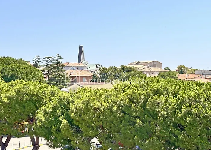 239 - Comoda Mansarda In Centro A Sirolo, Con Vista Mare - Posto Auto E Aria Condizionata Inclusi - White Club Omaggio Dal Lun Al Ven Fino Al 02-08 *